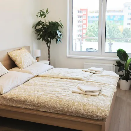 Two Check In -b Apartment Bratislava